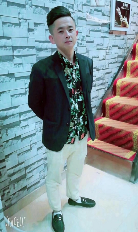 男人三十而立的第一张照片--南通相亲服务中心