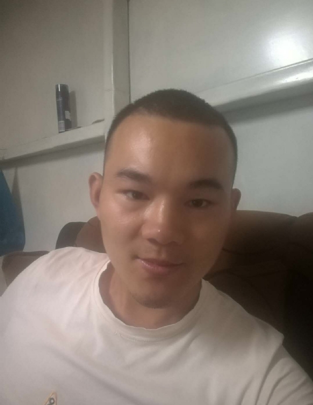 小強。。的第一张照片--南通相亲服务中心