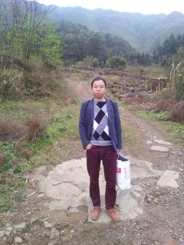 奋斗的第一张照片--南通相亲服务中心