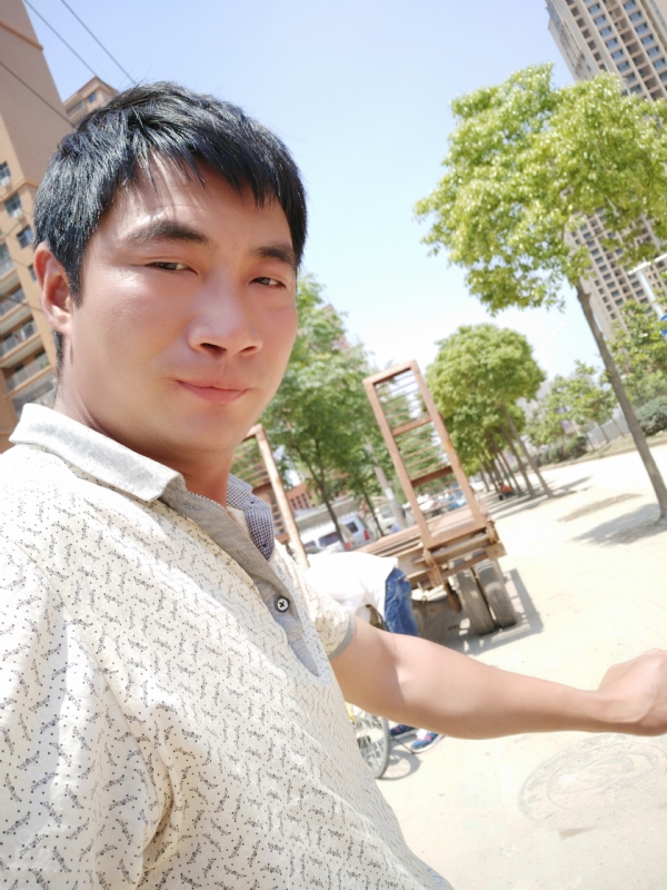 勇哥的第一张照片--南通相亲服务中心