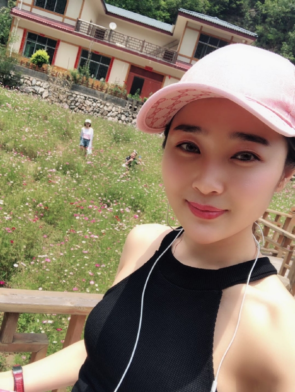 诗琪的第二张照片--南通相亲服务中心