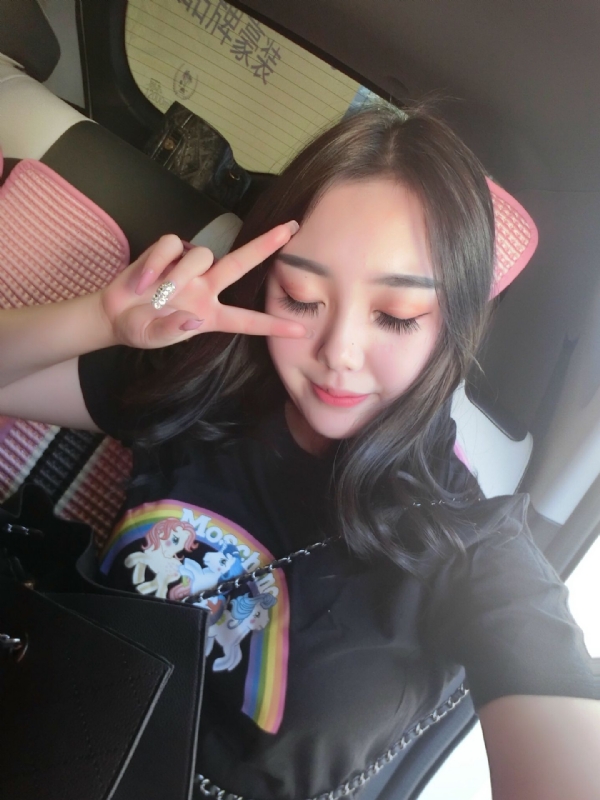 佳怡的第四张照片--南通相亲服务中心