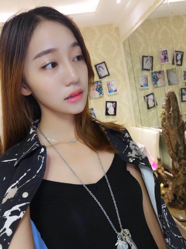 凉兮的第一张照片--南通相亲服务中心