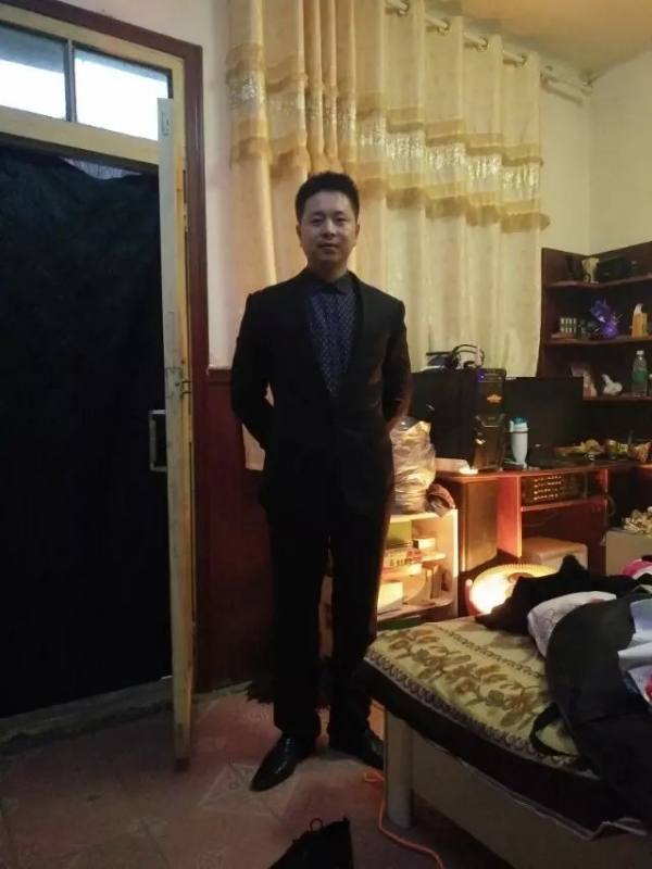 亮亮的第一张照片--南通相亲服务中心