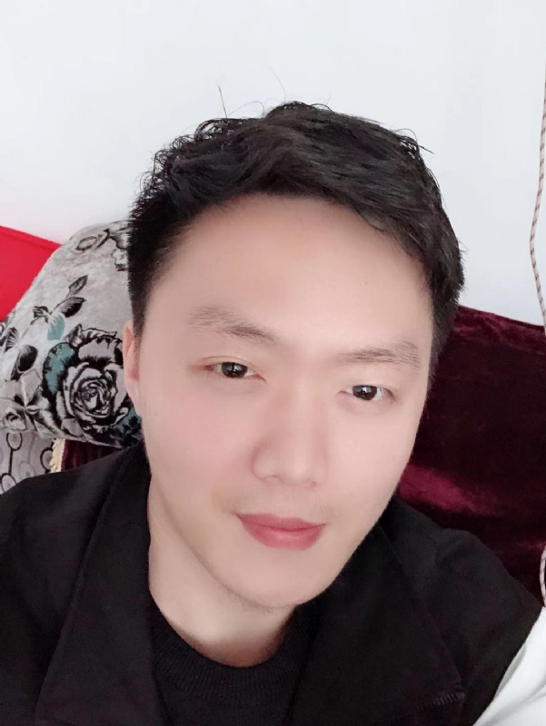 执迷的鲸鱼的第一张照片--南通相亲服务中心