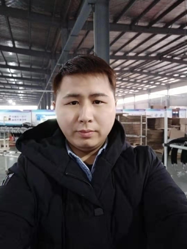 刀锋的第一张照片--南通相亲服务中心