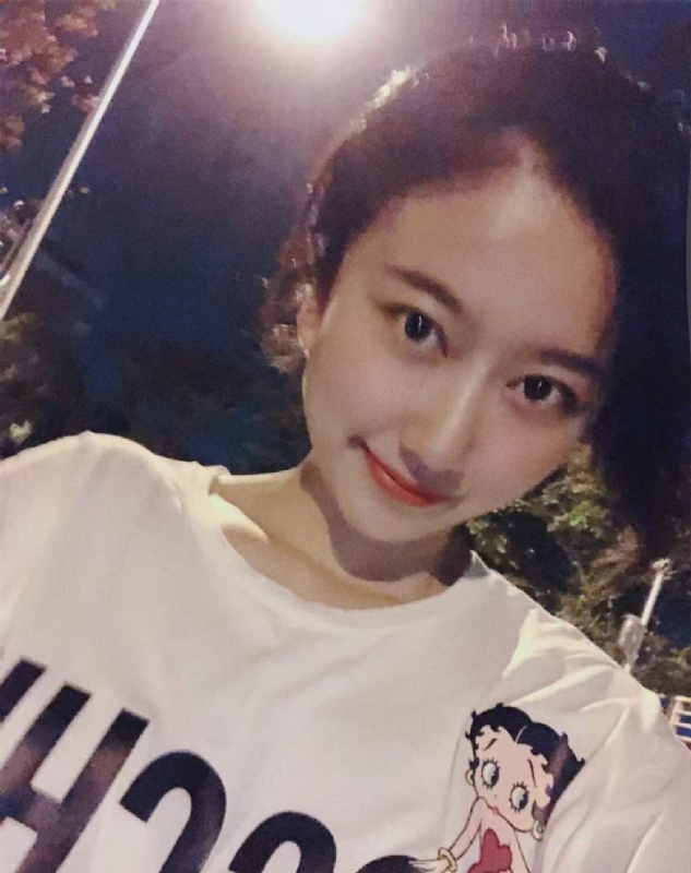 佳佳的第一张照片--南通相亲服务中心