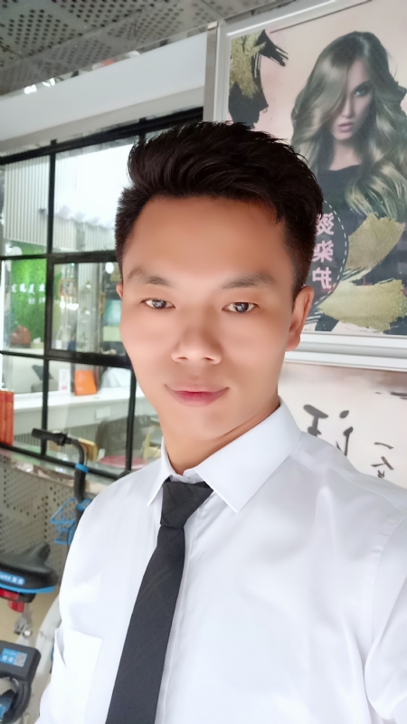 阳光男士的第一张照片--南通相亲服务中心