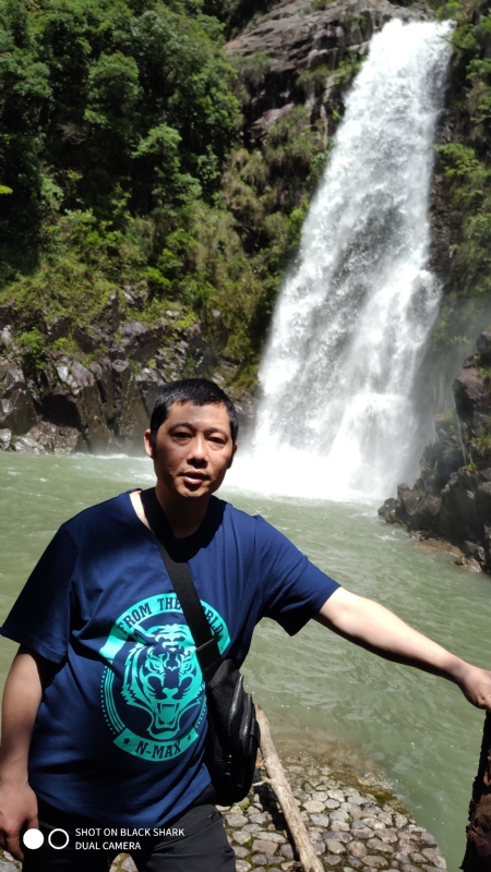 石头的第一张照片--南通相亲服务中心