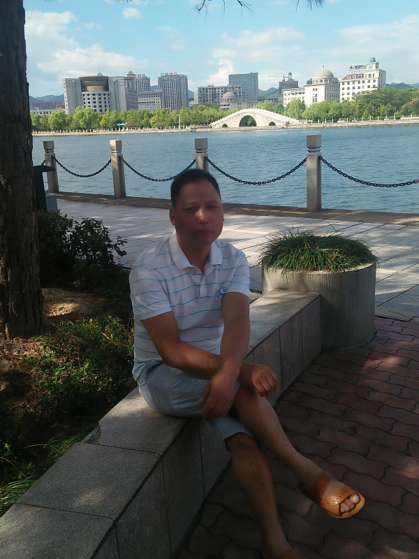 尹力的第一张照片--南通相亲服务中心