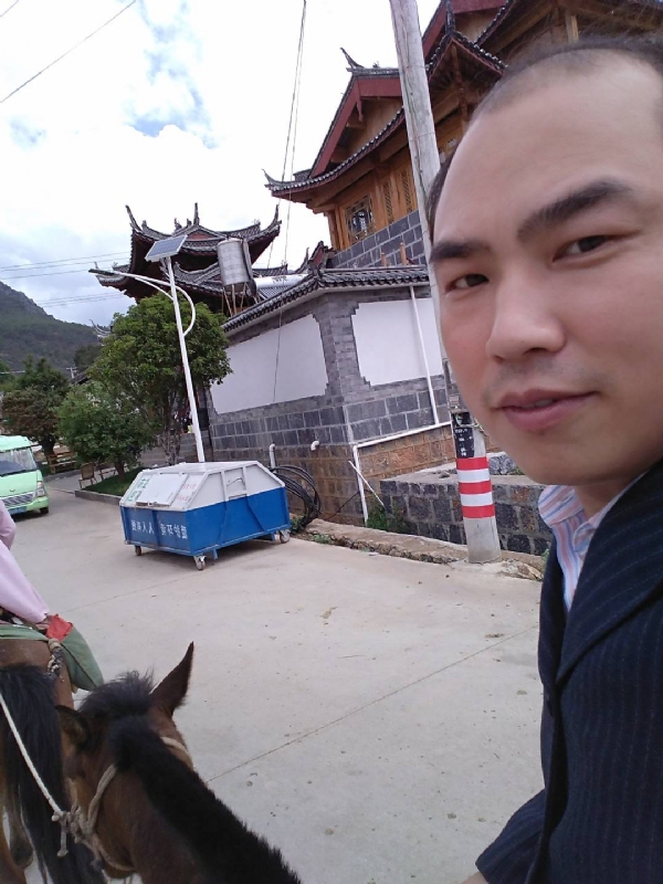 当代军人的第一张照片--南通相亲服务中心