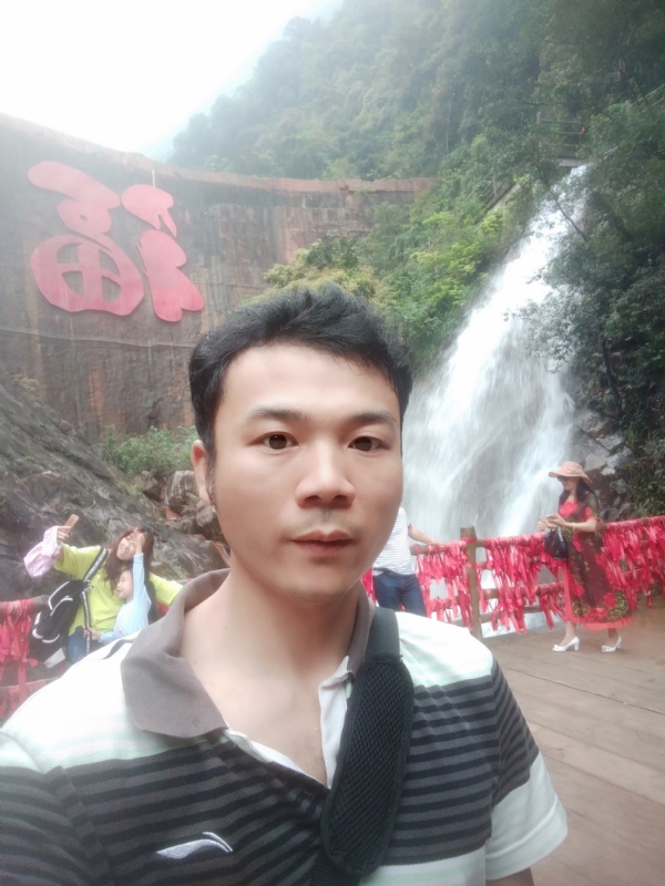 珊珊您是珊无无无妻的第一张照片--南通相亲服务中心