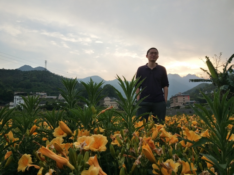 黄晓东的第一张照片--南通相亲服务中心