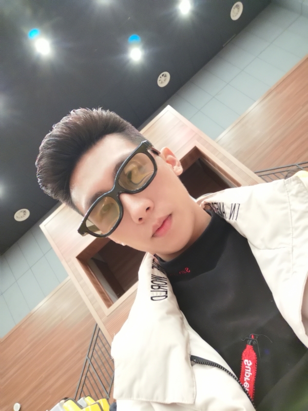 少年已不在年少的第一张照片--南通相亲服务中心