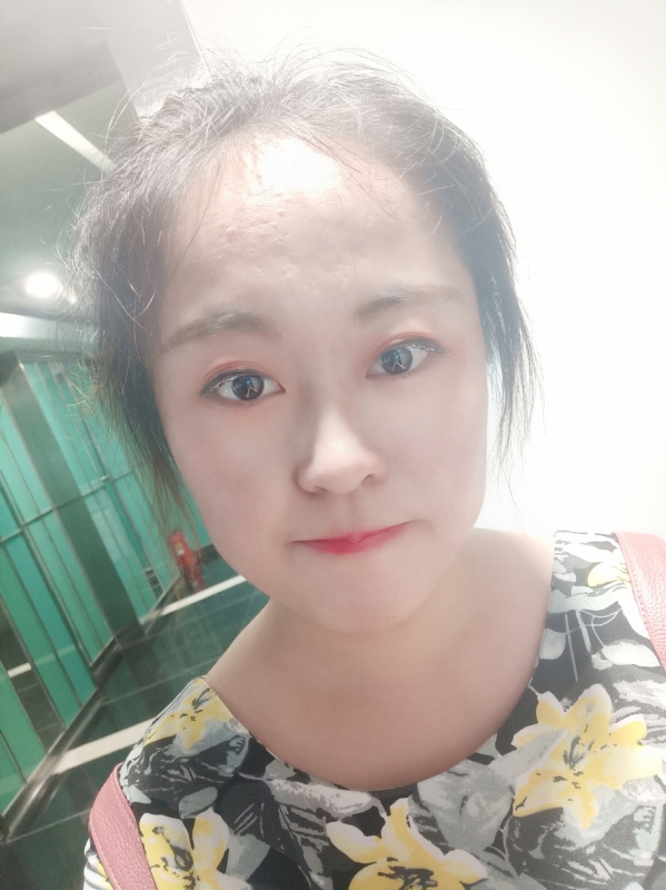 小花伞的第一张照片--南通相亲服务中心