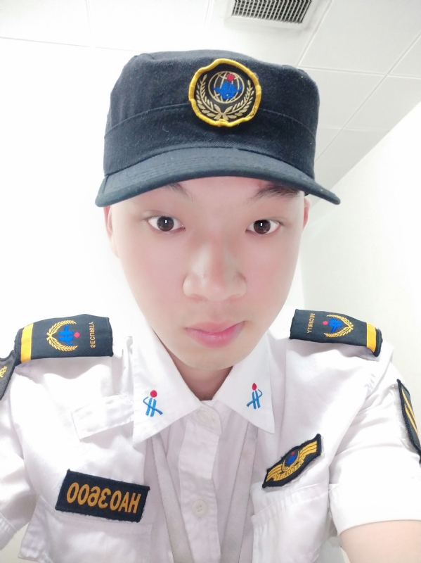 龙龙的第一张照片--南通相亲服务中心