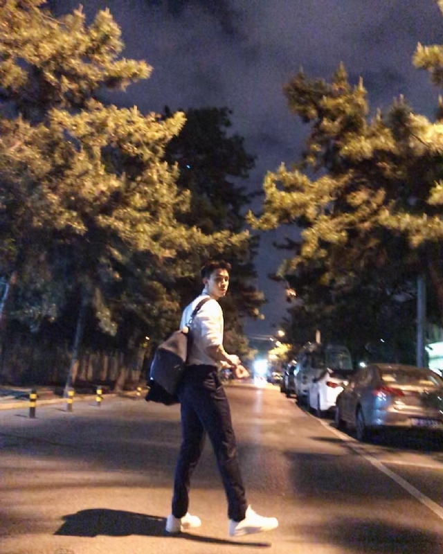 深海的第二张照片--南通相亲服务中心