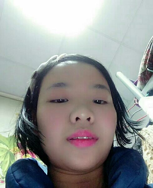 依依的第一张照片--南通相亲服务中心