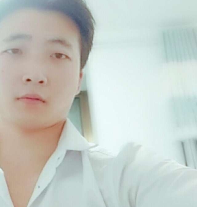 华英雄的第一张照片--南通相亲服务中心