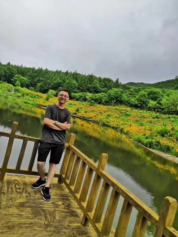 正能量的第三张照片--南通相亲服务中心