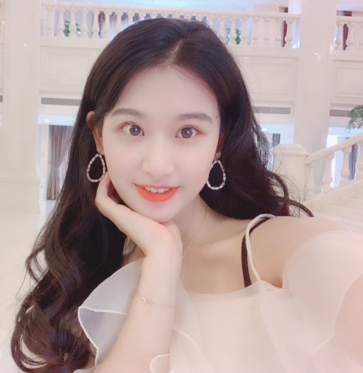 薇信zsqyaer的第一张照片--南通相亲服务中心