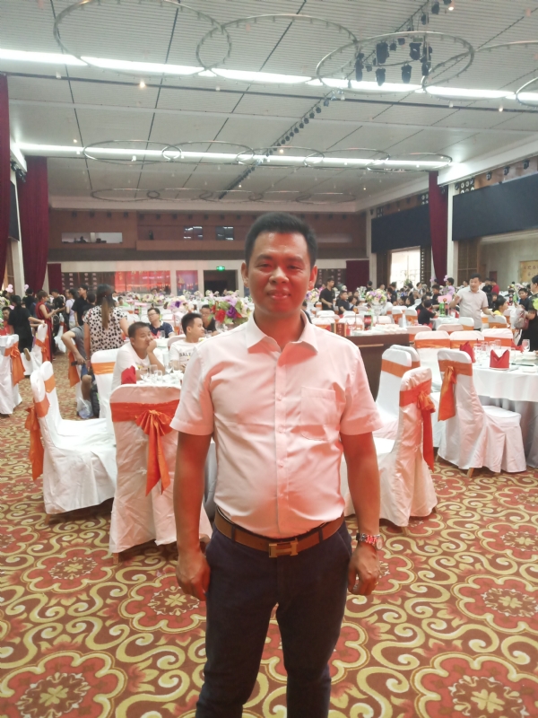 五月酷猪的第一张照片--南通相亲服务中心