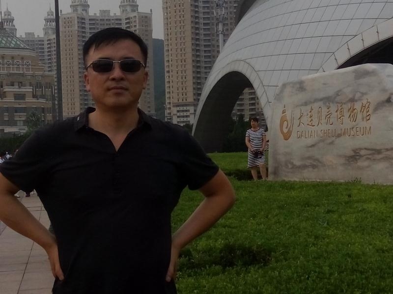 豁达的第一张照片--南通相亲服务中心