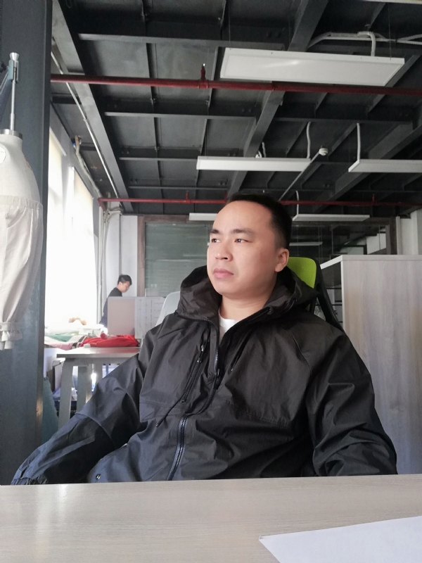 左眼皮跳跳的第一张照片--南通相亲服务中心