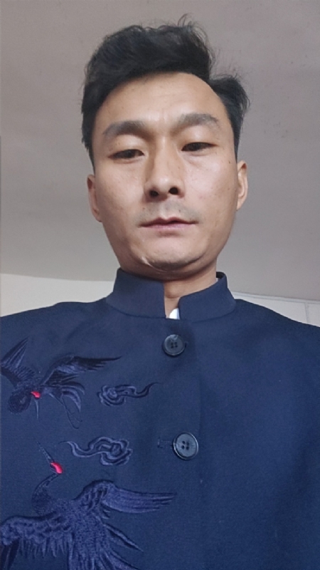 逆袭的小老鼠～龙long的第一张照片--南通相亲服务中心