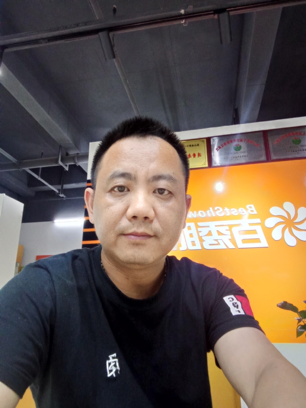 开心就好的第一张照片--南通相亲服务中心