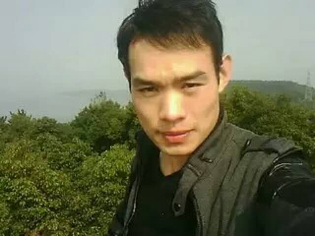 明镜的第一张照片--南通相亲服务中心