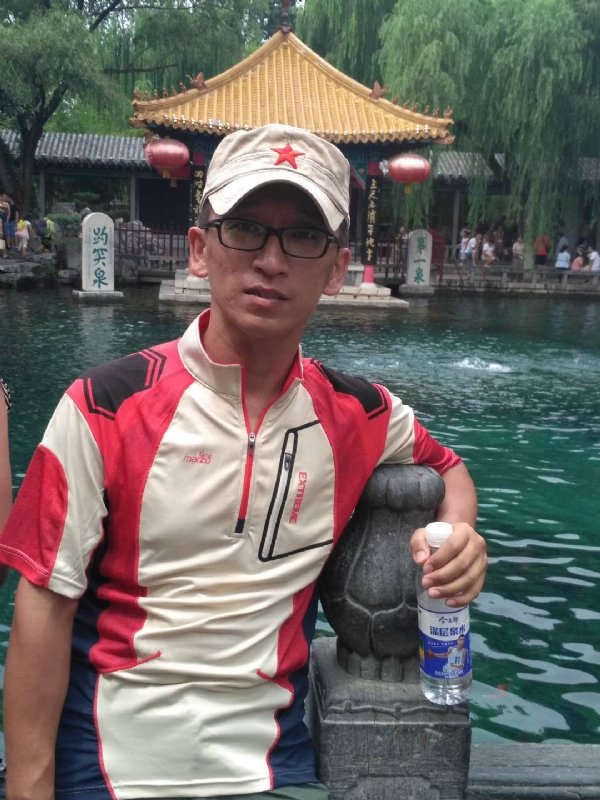 晓峰的第一张照片--南通相亲服务中心