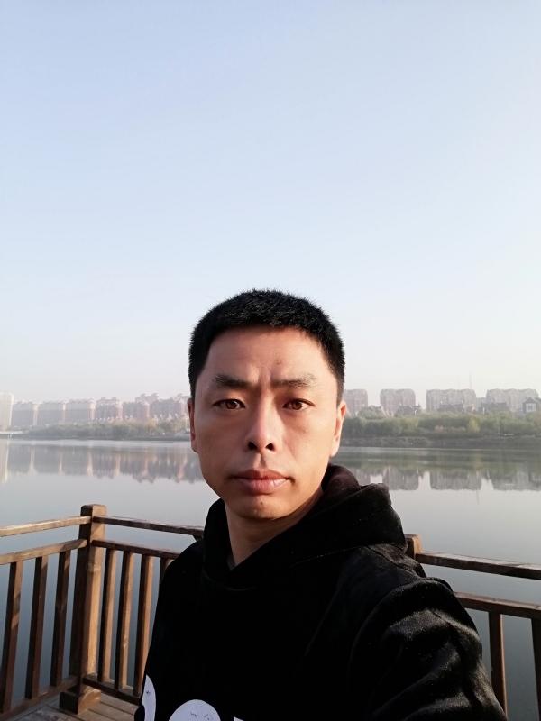 蓝颜的第一张照片--南通相亲服务中心