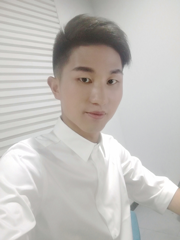 MrLi的第二张照片--南通相亲服务中心