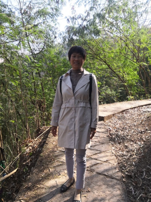 兰草的第一张照片--南通相亲服务中心