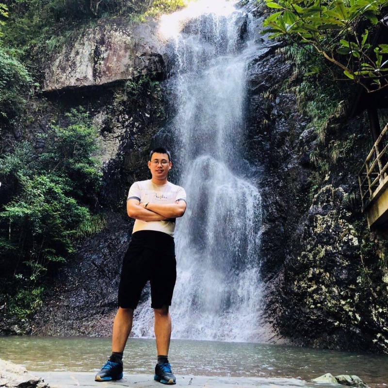 宁静致远的第一张照片--南通相亲服务中心