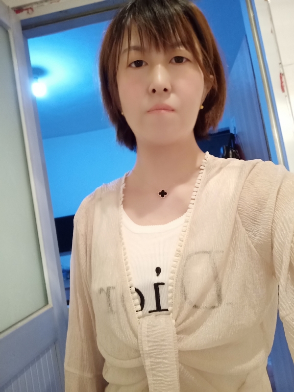 芬儿的第四张照片--南通相亲服务中心