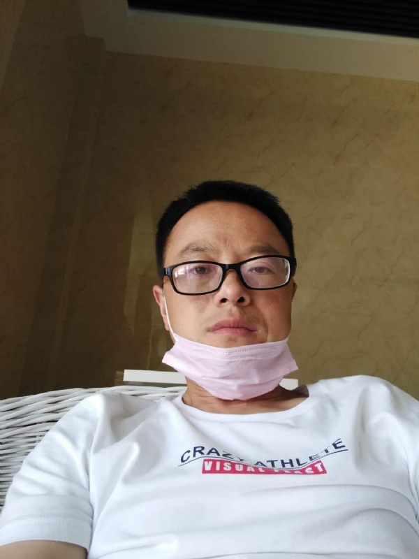 小马奔腾的第一张照片--南通相亲服务中心