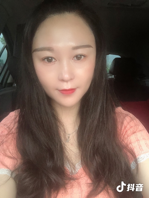 云云的第一张照片--南通相亲服务中心