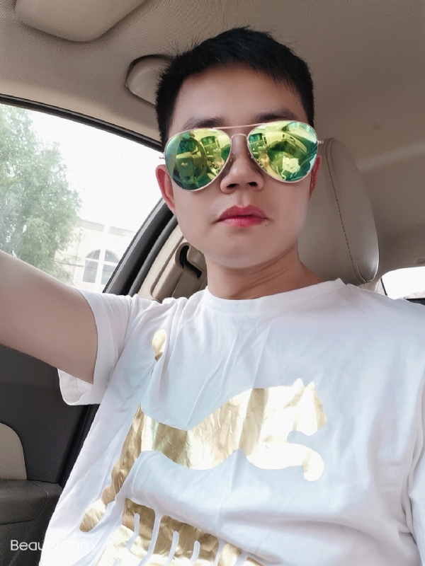 奋斗的第一张照片--南通相亲服务中心