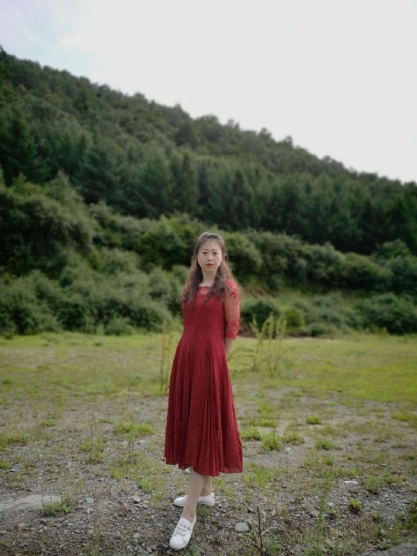 木槿的第五张照片--南通相亲服务中心