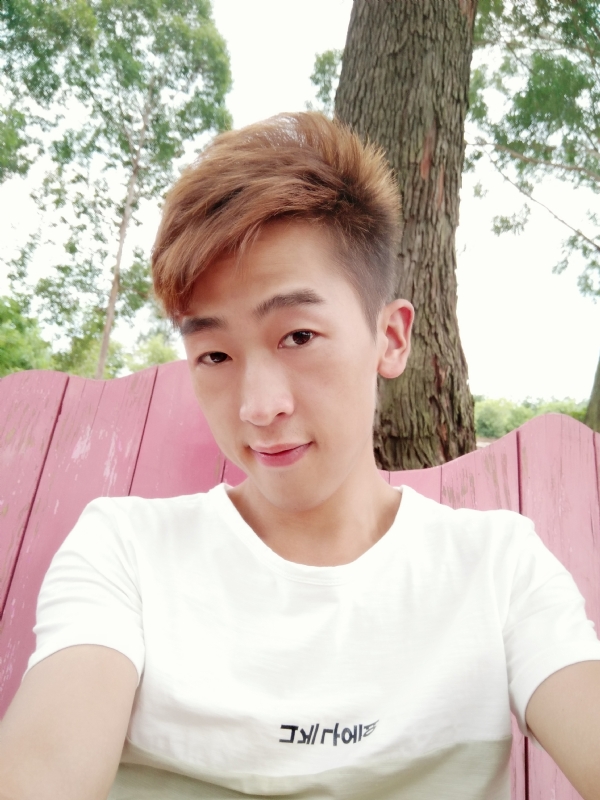 一觉睡到小时候的第一张照片--南通相亲服务中心