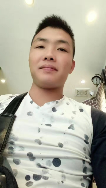 吃生蚝的小乖乖的第一张照片--南通相亲服务中心