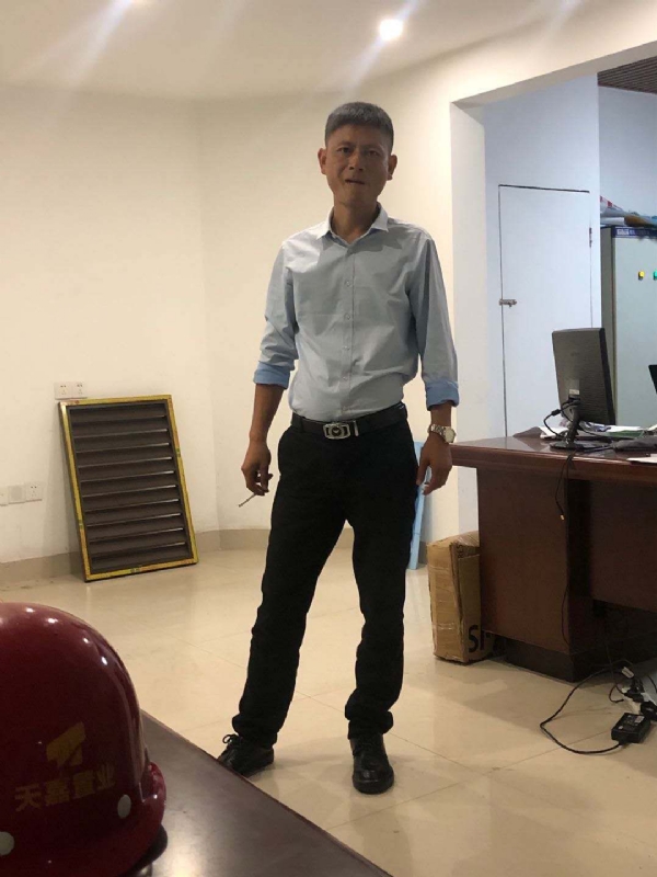 郁闷之中的第一张照片--南通相亲服务中心