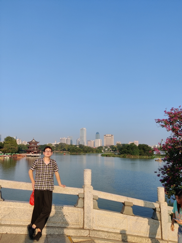 萍水相逢晏的第一张照片--南通相亲服务中心