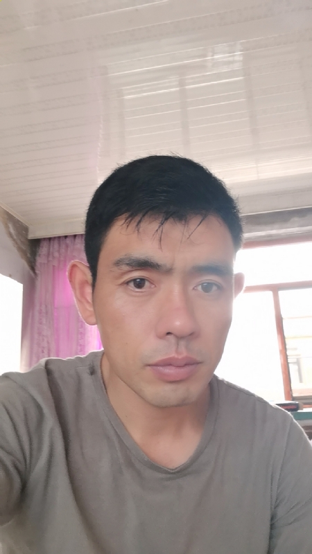 小草莓1981的第一张照片--南通相亲服务中心