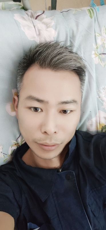 火山口的第一张照片--南通相亲服务中心