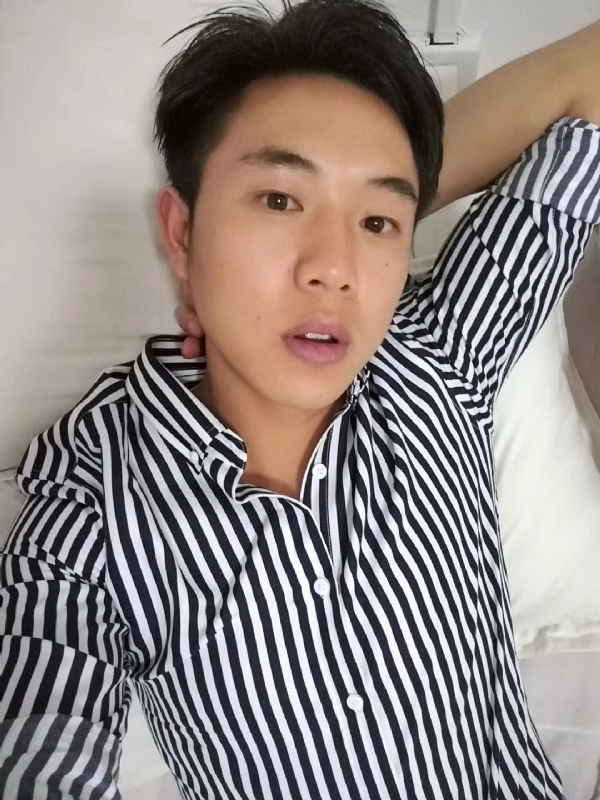 小雷的第二张照片--南通相亲服务中心