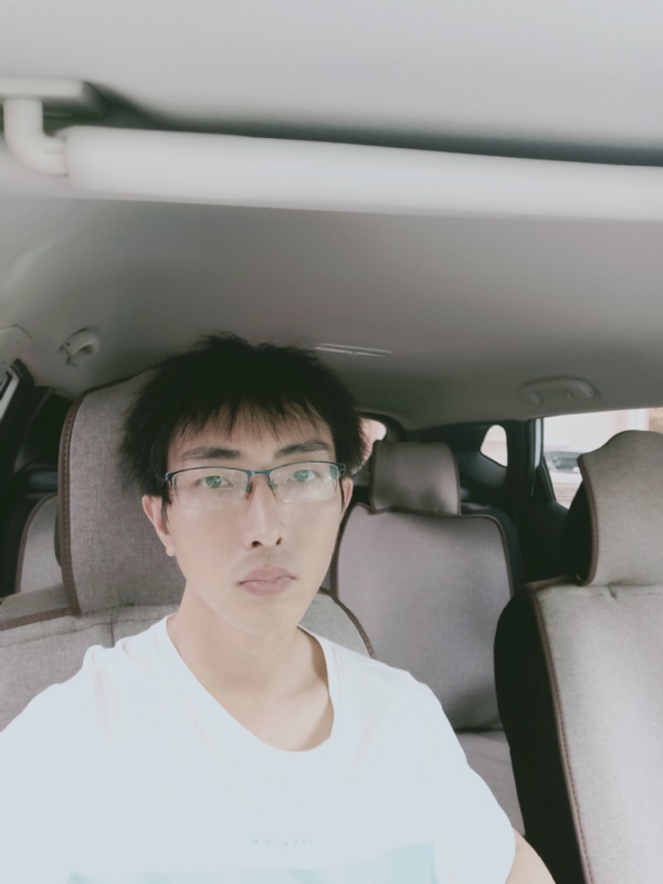 阳光大男孩的第一张照片--南通相亲服务中心