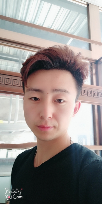 拼命微笑的第二张照片--南通相亲服务中心